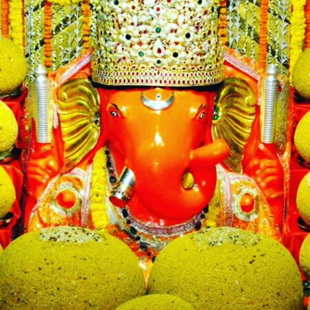 21 मोदक अर्पण