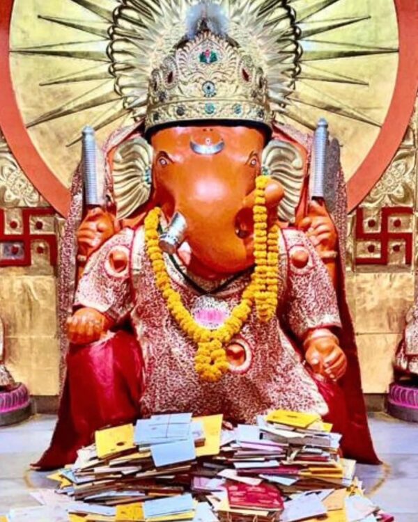 शादी का निमंत्रण महंत परिवार द्वारा